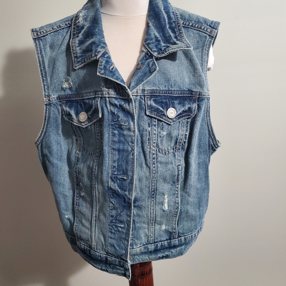 Aeropostale Distressed Vest